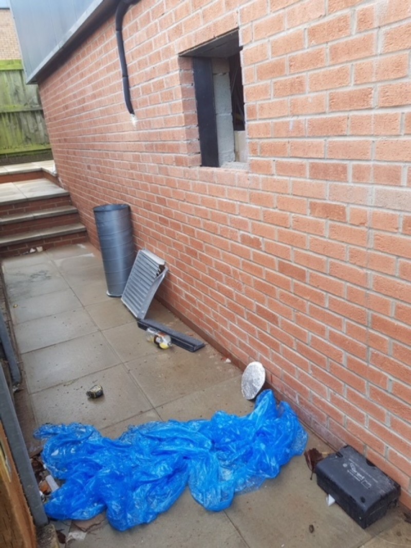 Other image for Break in at new pizza shop